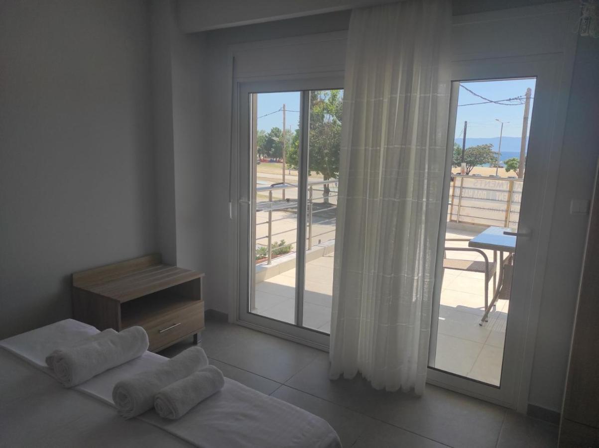 Blue Beach Apartments Офриніо Екстер'єр фото