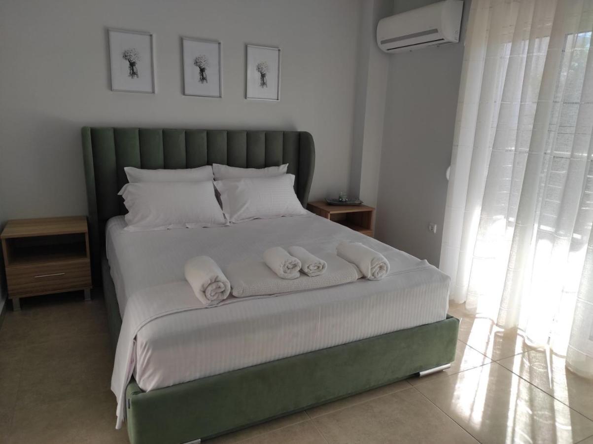 Blue Beach Apartments Офриніо Екстер'єр фото